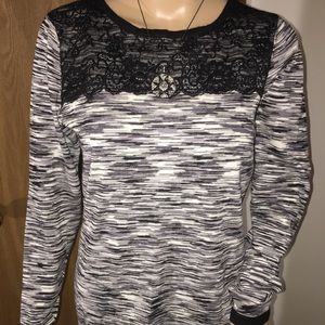 🌸4/$35 All at Once Women Top🌟